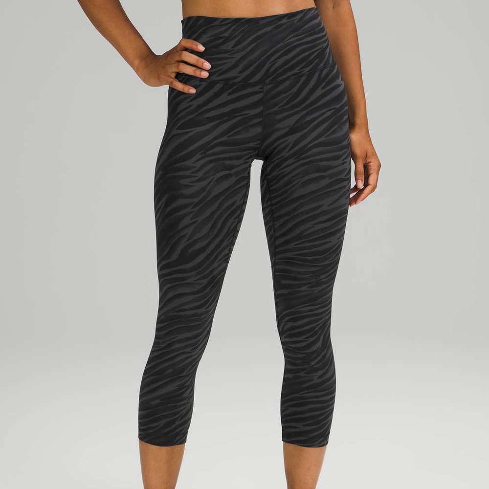 Lululemon Wunder Train High-Rise Crop 23"